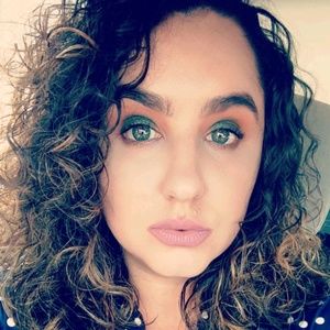 Meet your Posher, Katelyn